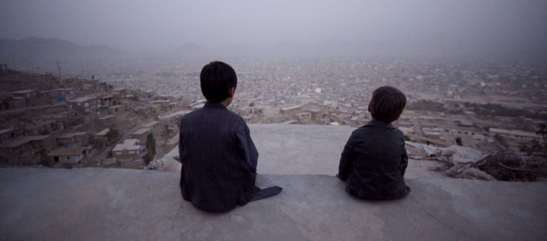 Afshin en Benjamin op het dak in Kabul